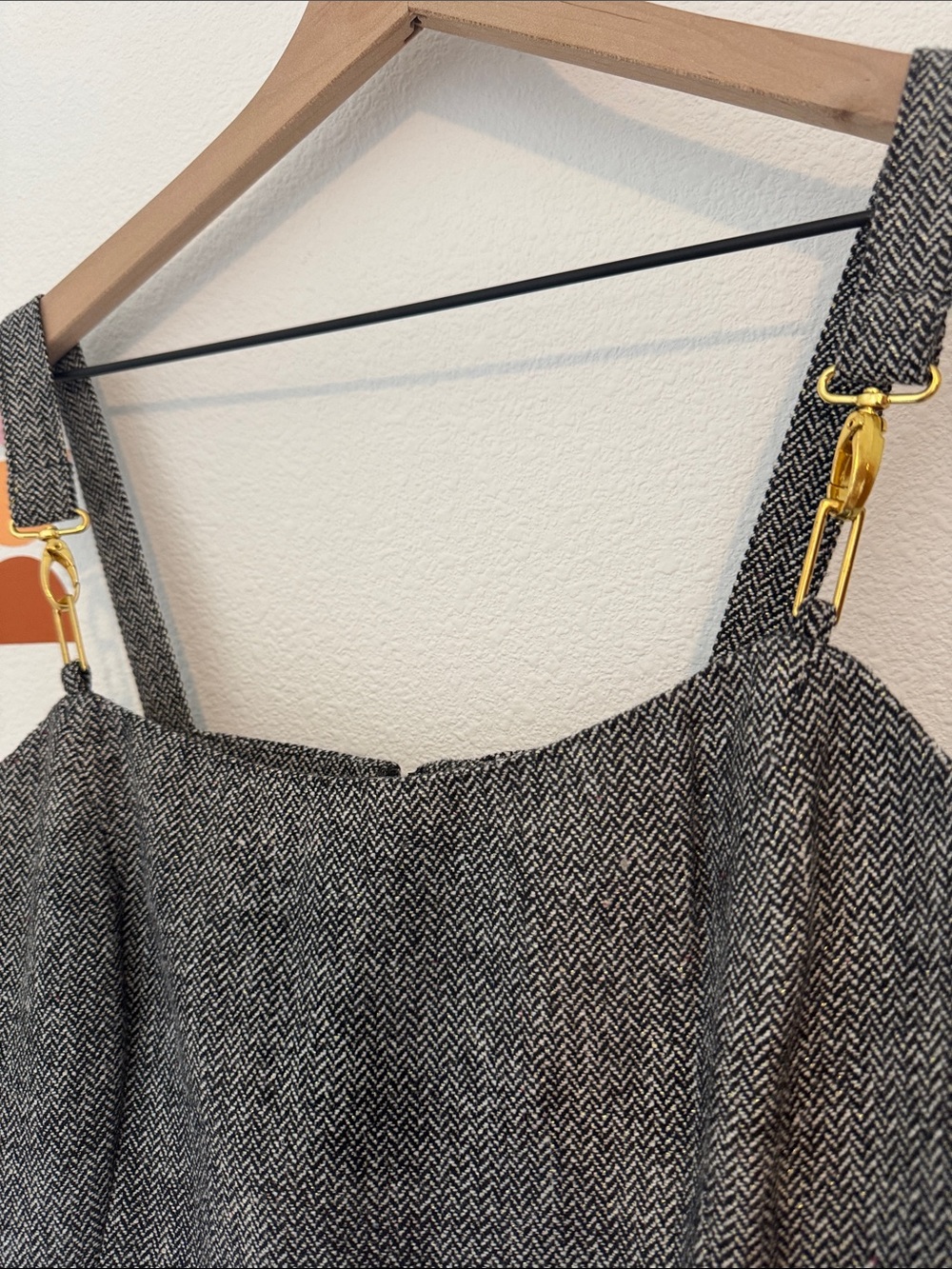 Vertigo Paris Gray Sheath Mini Dress with Gold Hardware N0127 - Picture 3 of 6